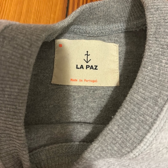 La Paz Cunha Sweatshirt Soft Grey Small - Picture 3 of 9
